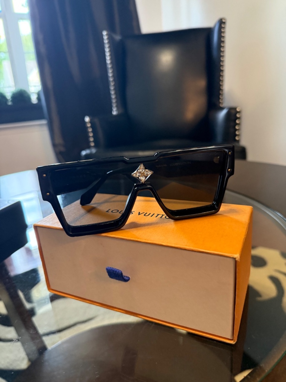 Louis Vuitton Cyclone Sunglasses - Picture 2 of 6